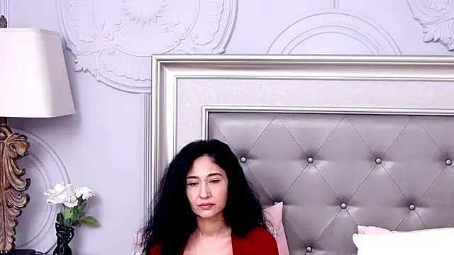 Snapshot of VanessaCulpo chatting on 02.17.25 VanessaCulpo online show from 02.17.25