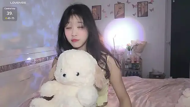 Luminous163 online show from 01.02.25
