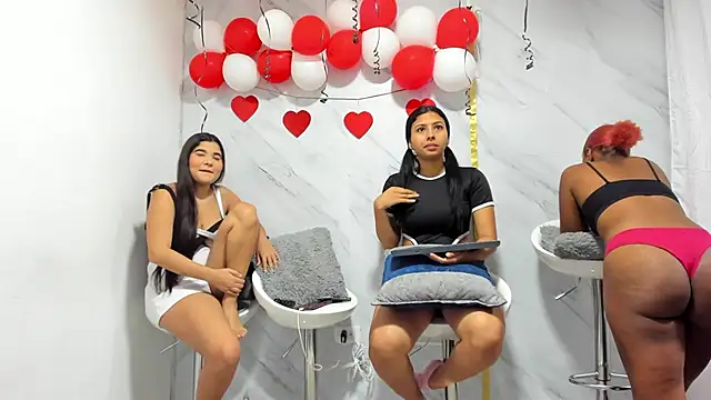 Candyscouples online show from 02.17.25