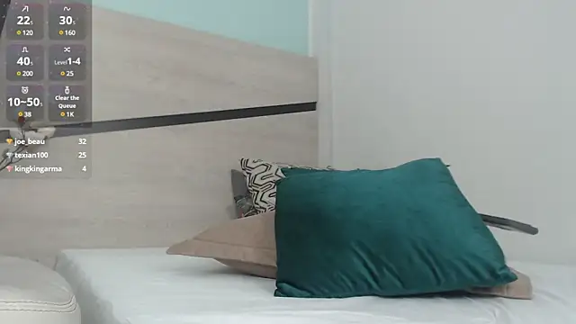 Snapshot of sussy_leon chatting on 03.19.25 sussy leon online show from 03.19.25