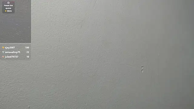 Snapshot of sussy_leon chatting on 03.21.25 sussy leon online show from 03.21.25