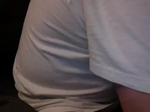 Snapshot of dirtything4u chatting on 12.25.24 dirtything4u online show from 12.25.24