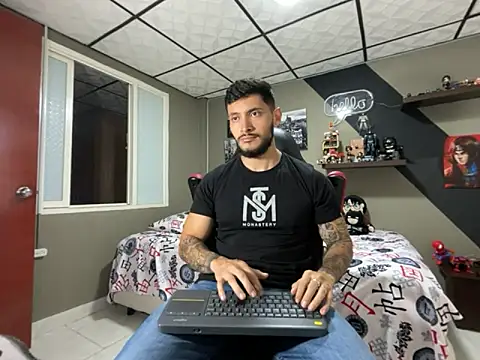 Snapshot of marcel_crawford96 chatting on 09.18.25 marcel crawford96 online show from 09.18.25