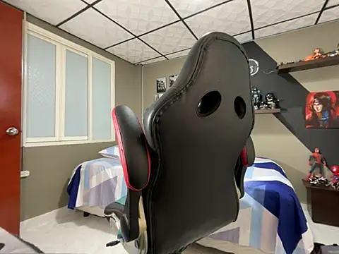 Snapshot of marcel_crawford96 chatting on 11.26.25 marcel crawford96 online show from 11.26.25