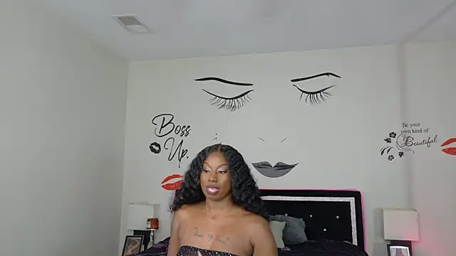 Snapshot of chocolatefantasyxxox chatting on 01.05.25 chocolatefantasyxxox online show from 01.05.25
