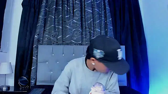 nova sex01 online show from 03.19.25