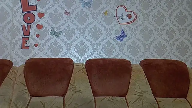 PaulaGolden online show from 12.04.25