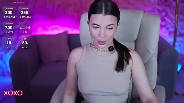 YourLolaBunny online show from 03.29.26