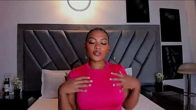 brenda nova18 online show from 09.26.25