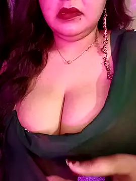 Snapshot of Suhanakhan00 chatting on 05.02.26 Suhanakhan00 online show from 05.02.26