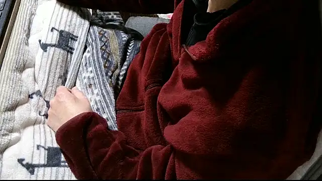 cinnabar red online show from 04.08.26