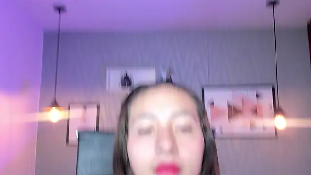 Snapshot of Valeria_roussi chatting on 12.12.24 Valeria roussi online show from 12.12.24