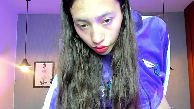 Snapshot of Valeria_roussi chatting on 12.26.24 Valeria roussi online show from 12.26.24