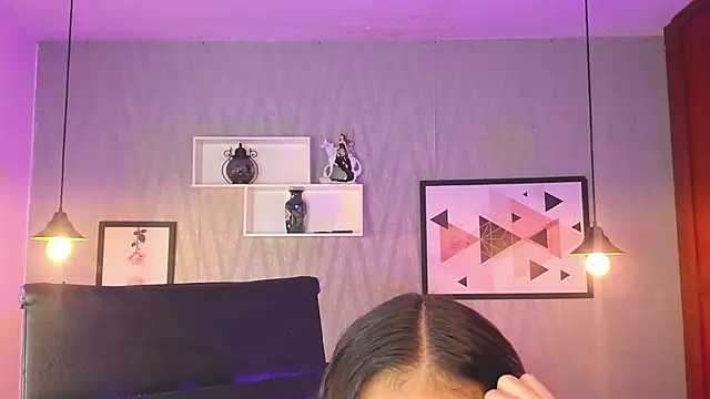 Snapshot of Valeria_roussi chatting on 01.09.25 Valeria roussi online show from 01.09.25