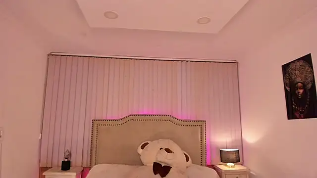 Snapshot of Valentina_Se chatting on 01.23.25 Valentina Se online show from 01.23.25