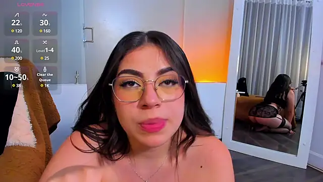 Snapshot of IsabellaAnngel chatting on 12.26.24 IsabellaAnngel online show from 12.26.24
