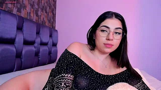 Snapshot of IsabellaAnngel chatting on 01.05.25 IsabellaAnngel online show from 01.05.25