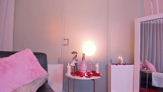 Snapshot of IsabellaAnngel chatting on 02.15.25 IsabellaAnngel online show from 02.15.25
