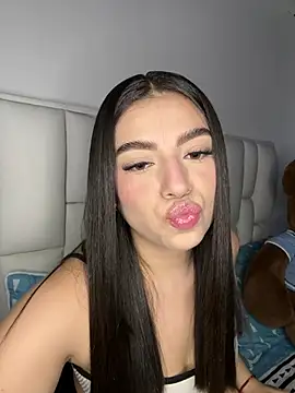 IsabellaAnngel online show from 04.05.26