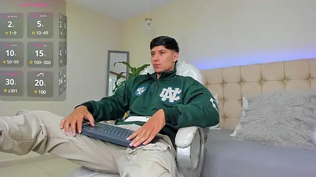 Snapshot of Damian23__ chatting on 03.01.25 Damian23 online show from 03.01.25