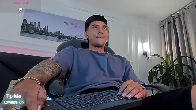 Damian23   online show from 03.18.26