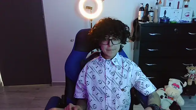 thomascooper7 online show from 10.25.25