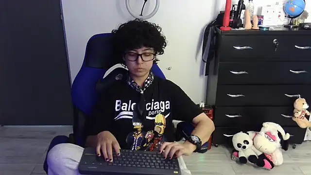 thomascooper7 online show from 04.17.26