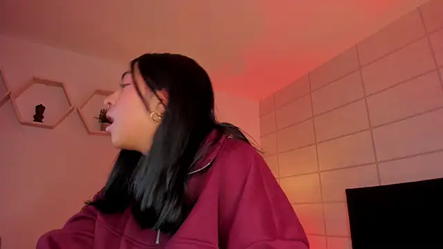 Christine Laam online show from 12.04.25