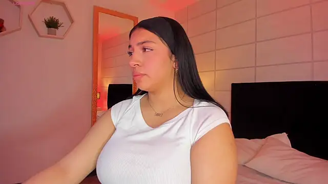 Christine Laam online show from 01.16.26