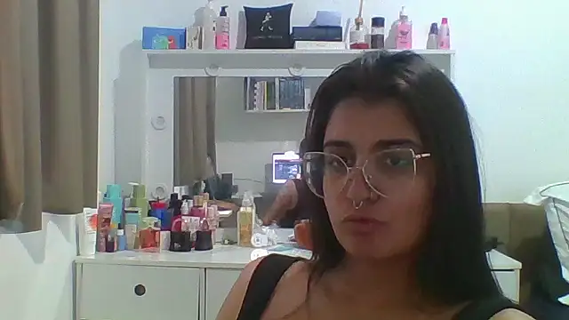 Snapshot of isa_ofc2024 chatting on 04.29.26 isa ofc2024 online show from 04.29.26