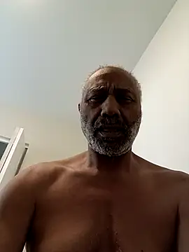 Snapshot of yasohw chatting on 02.22.26 yasohw online show from 02.22.26