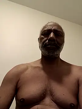 Snapshot of yasohw chatting on 02.24.26 yasohw online show from 02.24.26