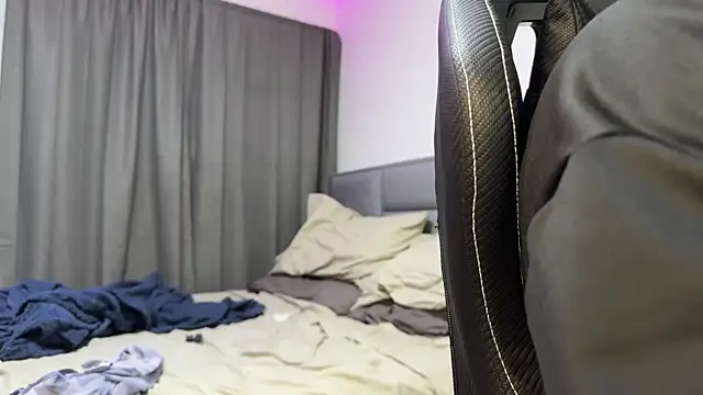 dereckbrownn online show from 04.22.26