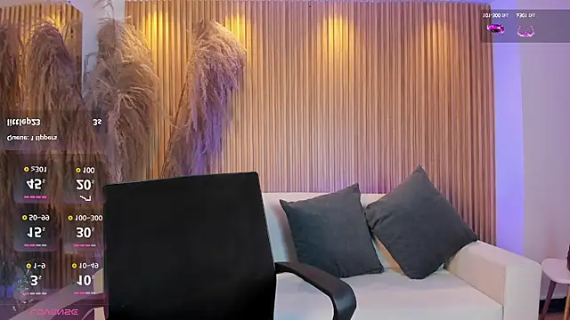 Caro Garcia online show from 03.17.25