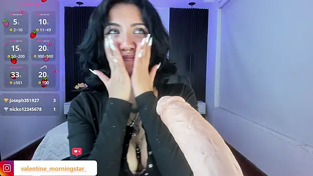 Snapshot of Gianna_foxy chatting on 12.29.24 Gianna foxy online show from 12.29.24