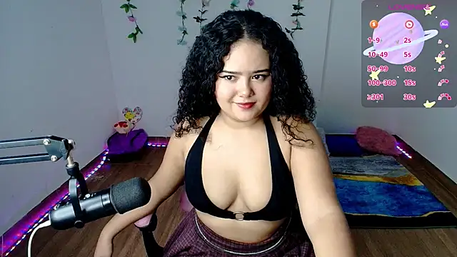 Snapshot of Dulce_Julietha chatting on 02.20.25 Dulce Julietha online show from 02.20.25
