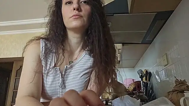 AlejandraDelaney online show from 10.19.25