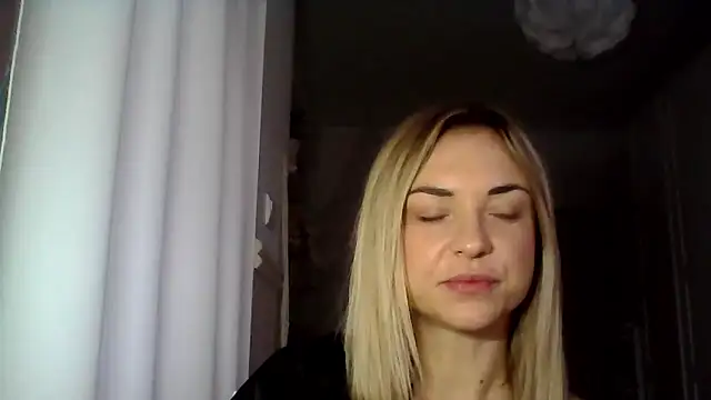 Snapshot of ashley_xlove chatting on 12.09.24 ashley xlove online show from 12.09.24