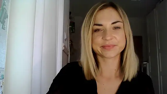 Snapshot of ashley_xlove chatting on 12.19.24 ashley xlove online show from 12.19.24