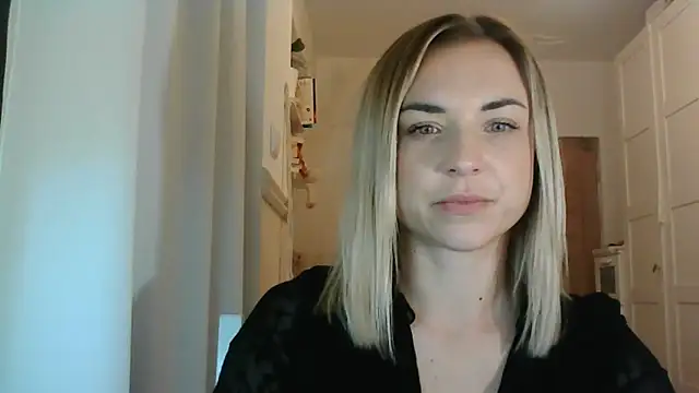 Snapshot of ashley_xlove chatting on 01.06.25 ashley xlove online show from 01.06.25