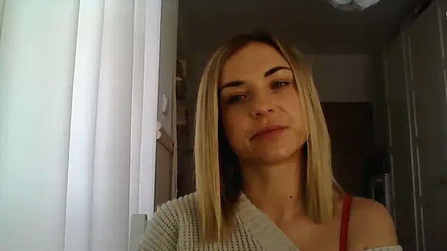 Snapshot of ashley_xlove chatting on 01.14.25 ashley xlove online show from 01.14.25