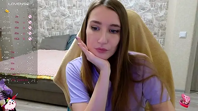 Snapshot of beril_kiss- chatting on 10.05.25 beril kiss- online show from 10.05.25