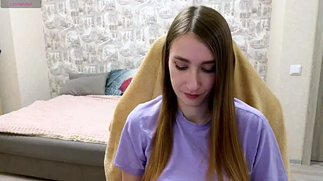 Snapshot of beril_kiss- chatting on 10.23.25 beril kiss- online show from 10.23.25