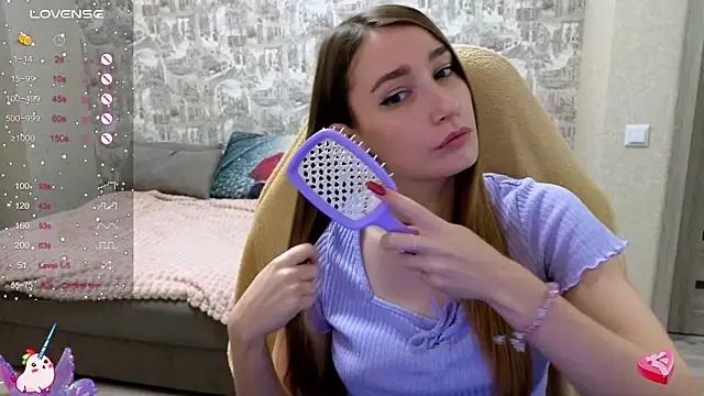 Snapshot of beril_kiss- chatting on 10.24.25 beril kiss- online show from 10.24.25