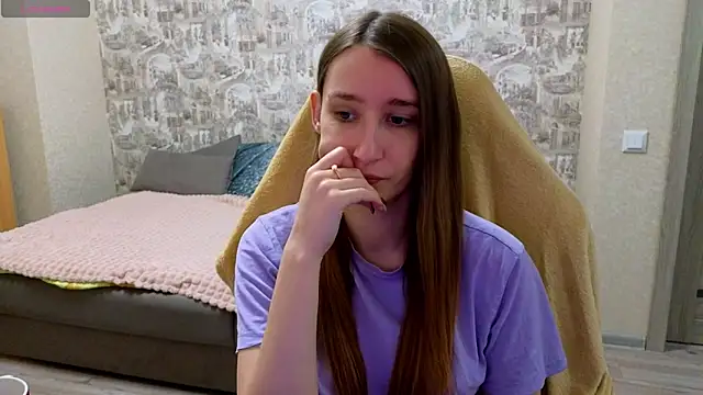 Snapshot of beril_kiss- chatting on 12.17.25 beril kiss- online show from 12.17.25