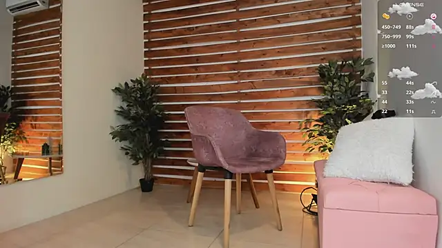 Sapphire Venuss online show from 01.13.25