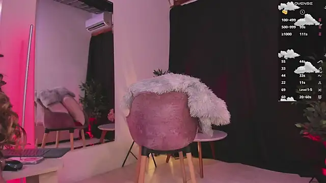 Sapphire Venuss online show from 10.01.25