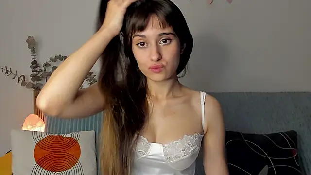 Snapshot of erika_hoiree chatting on 09.16.25 erika hoiree online show from 09.16.25