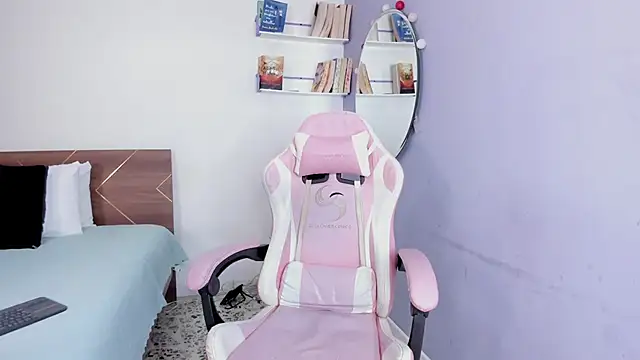 amber maxwell online show from 02.03.25