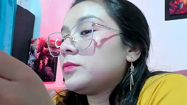 Snapshot of teffy_lee chatting on 11.14.25 teffy lee online show from 11.14.25